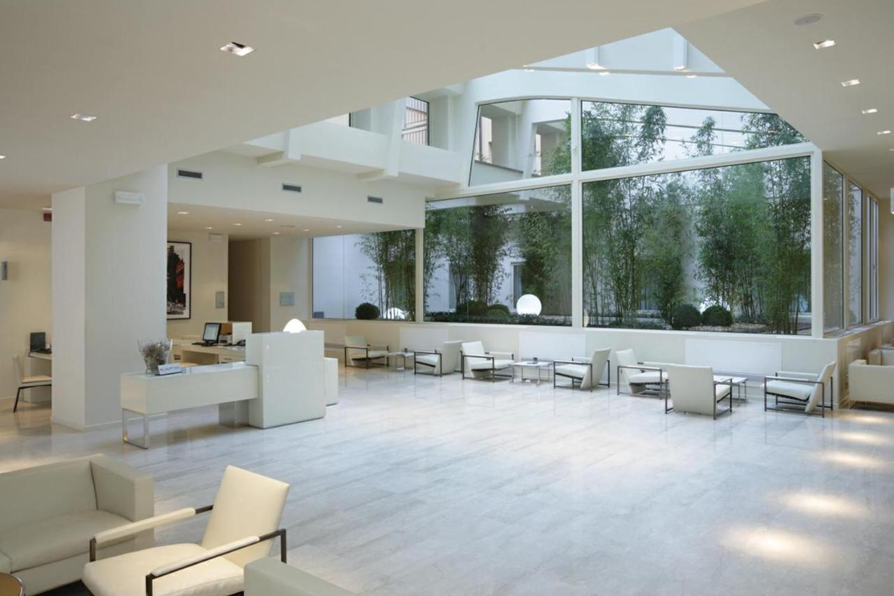 Lobby van I Portici Hotel Bologna
