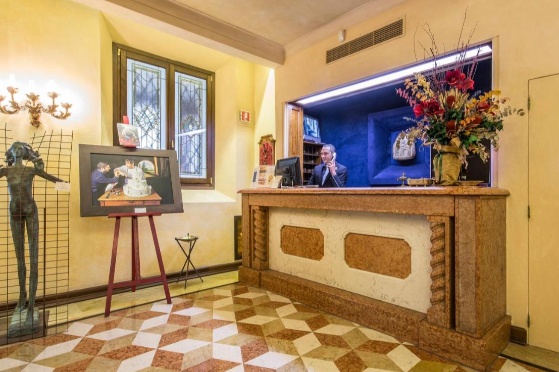 Receptie van Art Hotel Commercianti Bologna