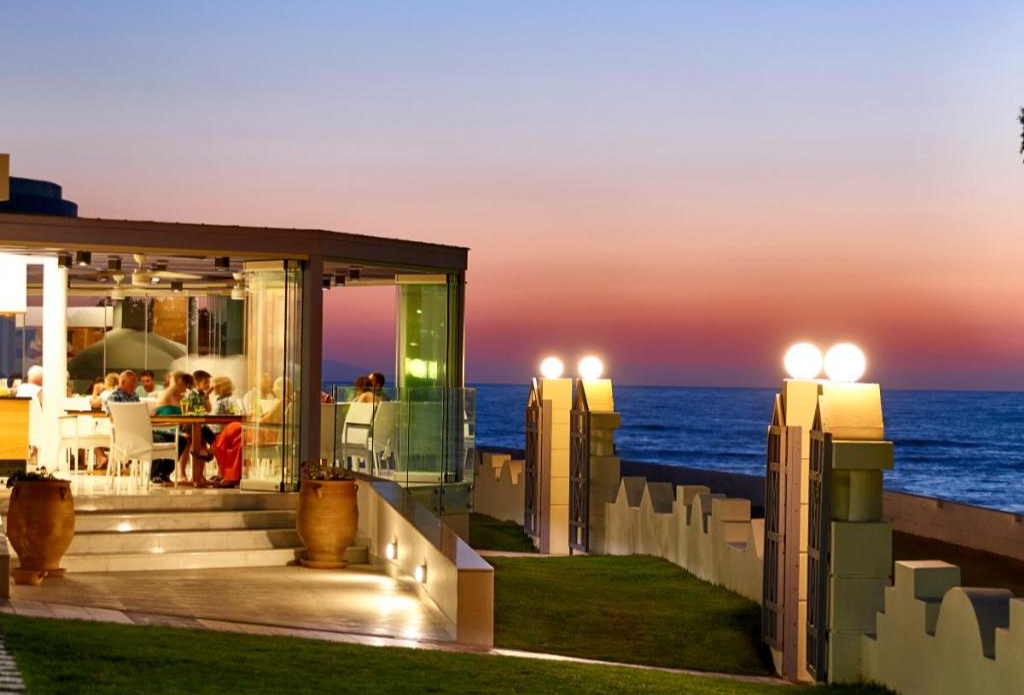 Serita Beach Hotel zeezicht