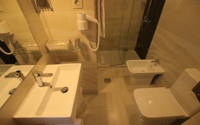 Badkamer van kamer in Hotel Da Bolsa in Porto