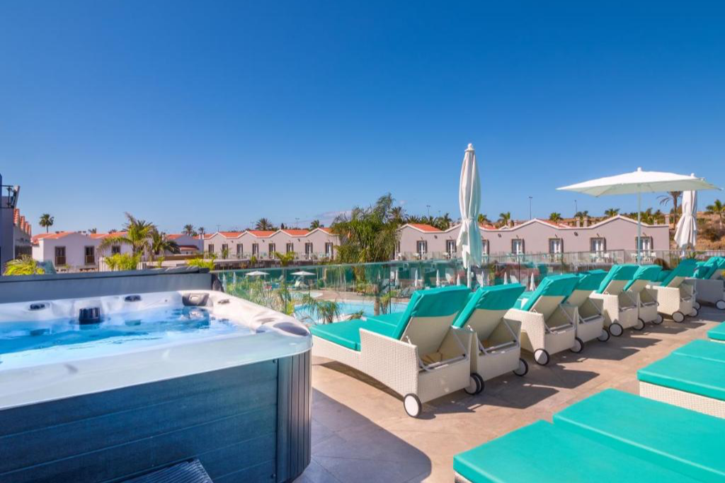 Hotel Los Calderones THe adults recommended