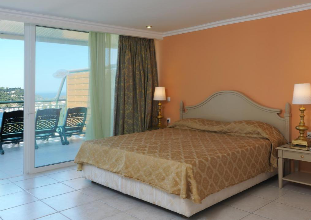 Cnic Paleo Art Noveau