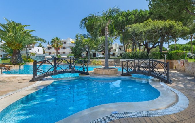 Buitenzwembad van Resort Balaia Golf Village in Algarve