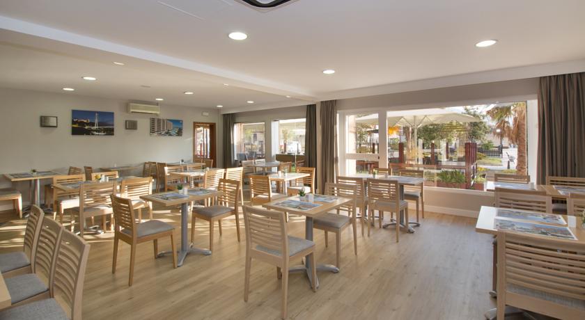 Ontbijtzaal van Appartementen PYR Fuengirola Costa del Sol