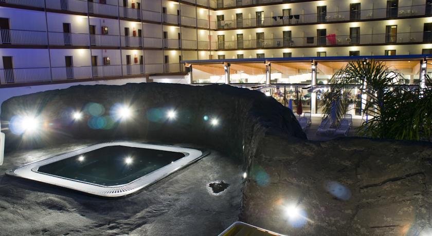 Jacuzzi van Hotel Papi aan de Costa Brava