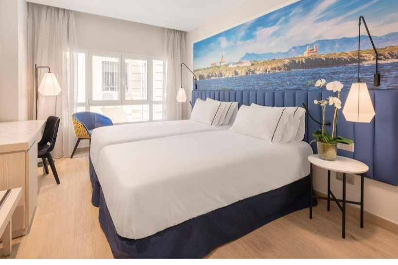  Hotel Eurostars Mediterranea Plaza