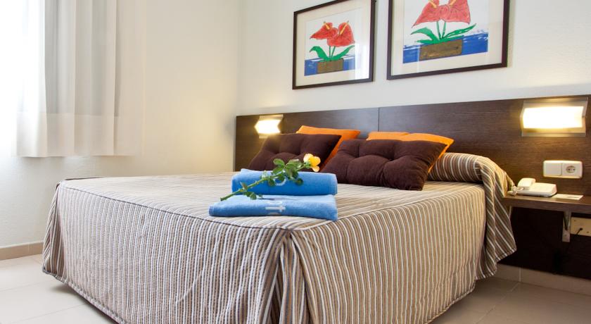 Hotel Aqua Montagut Suites