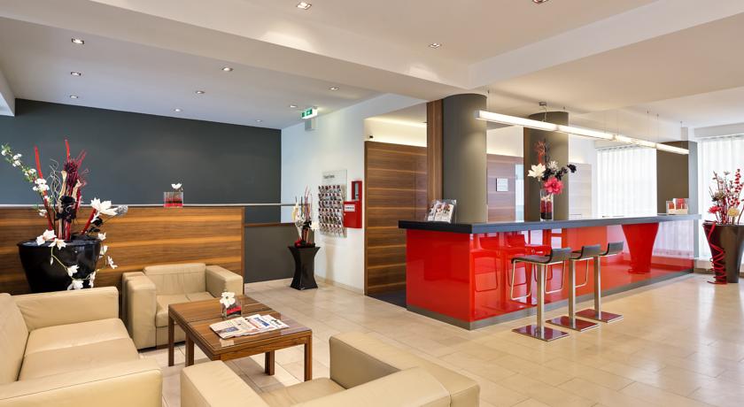 Receptie van Hotel Austria Trend Beim Theresianum in Wenen