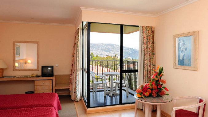 Studio van Studio's Dorisol Buganvilia op Madeira