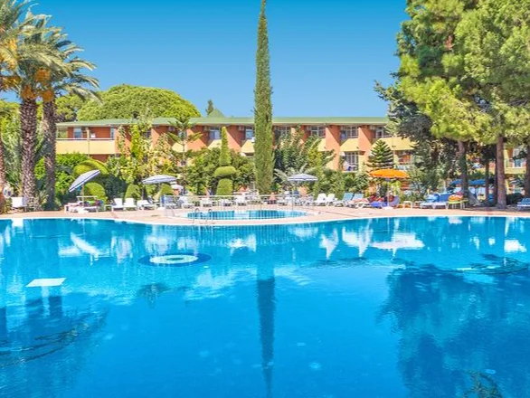 Lonicera World Hotel