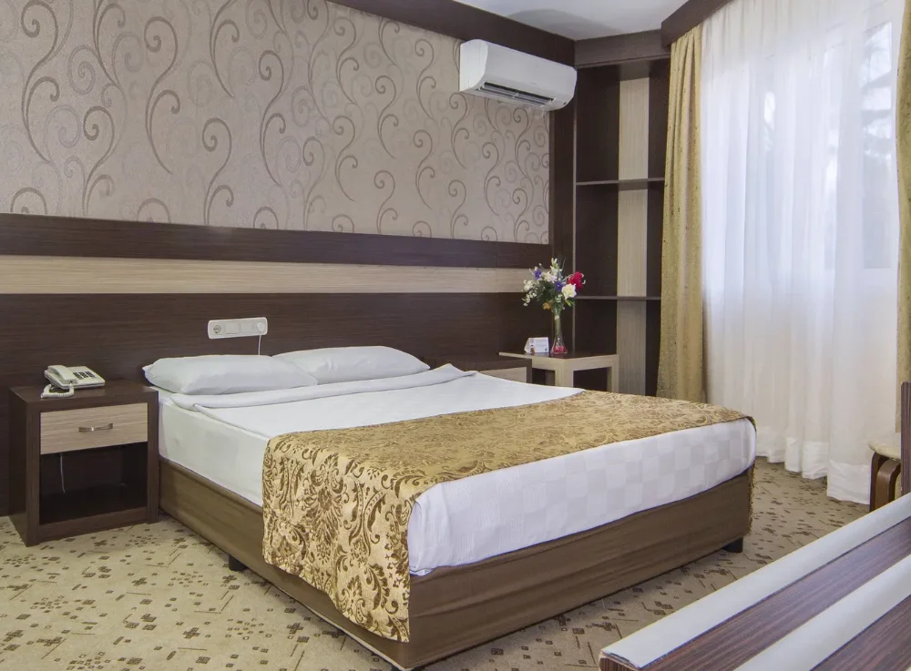 Lonicera World Hotel