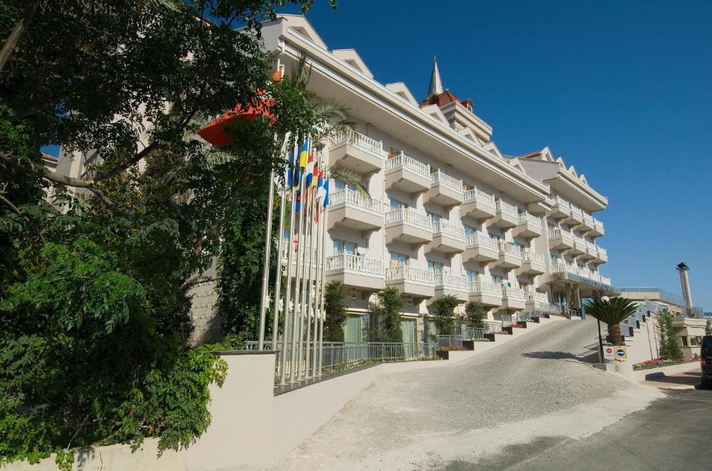 Aydinbey Famous Resort