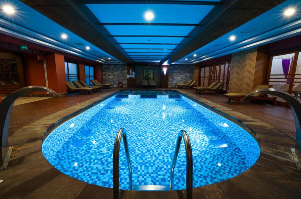 Crystal De Luxe Resort And Spa