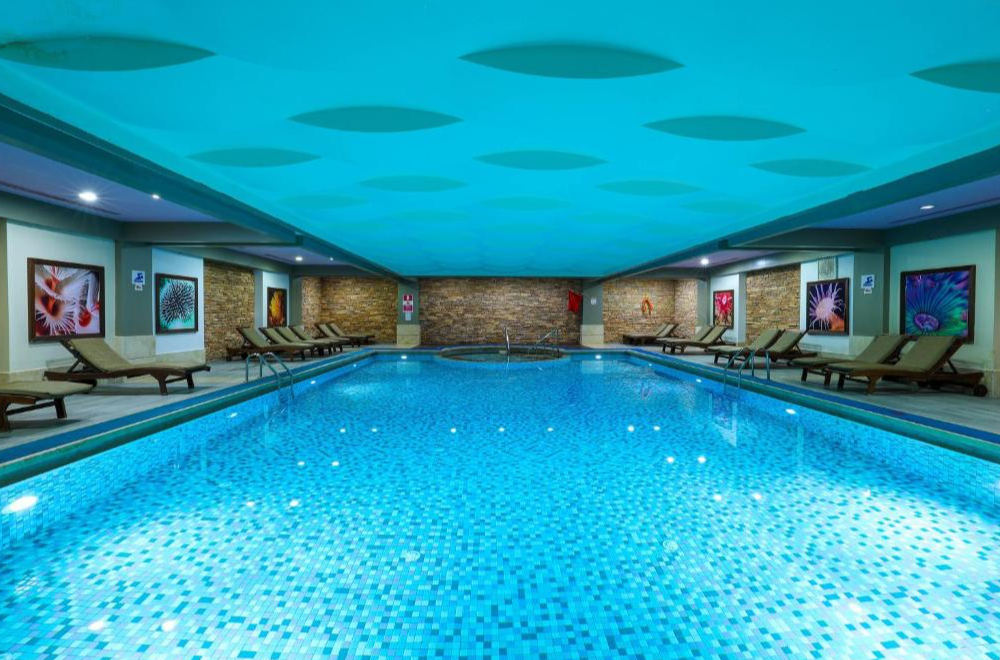 Crystal De Luxe Resort And Spa