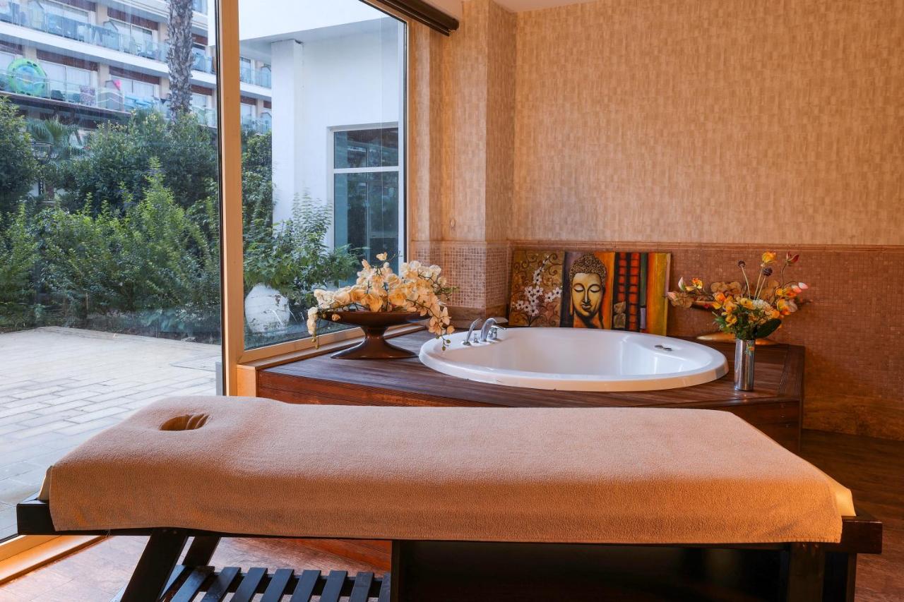 Crystal Waterworld Resort And SPA