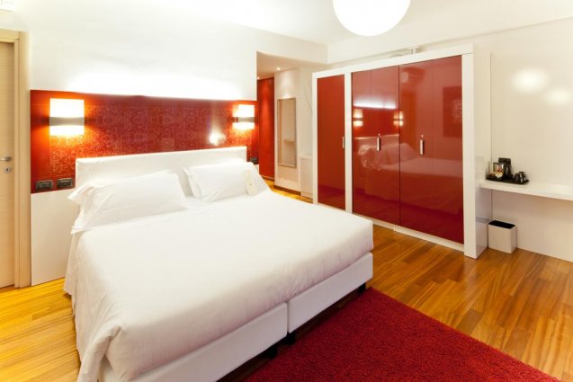 Een tweepersoonskamer van Hotel Qualys Nasco Milaan