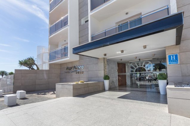 Entree van Hotel Siroco aan de Costa del Sol