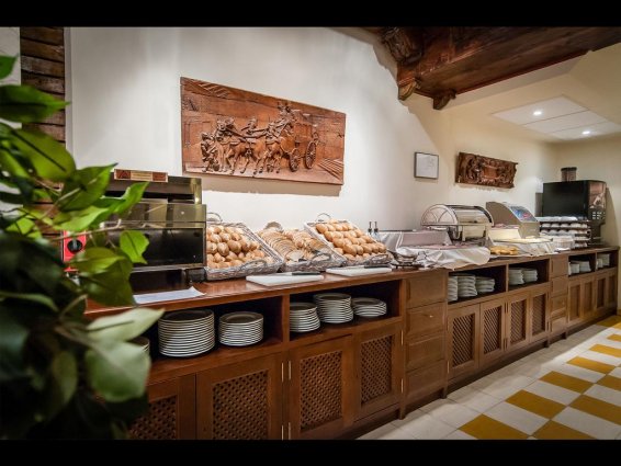 Ontbijtbuffet van Hotel Murillo in Sevilla