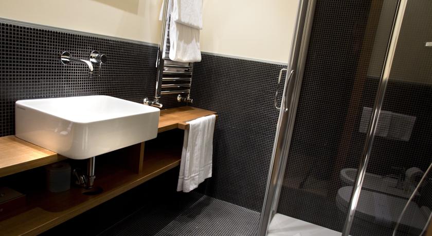 Badkamer van Hotel Marcella Royal