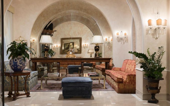 Lobby van Hotel Marcella Royal