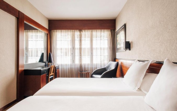 Tweepersoonskamer van hotel Derby in Barcelona
