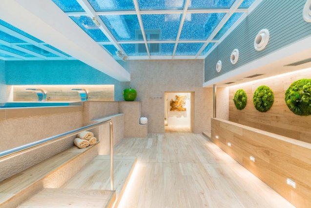 Wellness met binnenzwembad van Hotel Pere IV in Barcelona