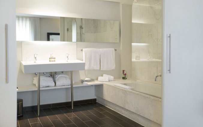 Badkamer van hotel Hospes Palau de La Mar in Valencia