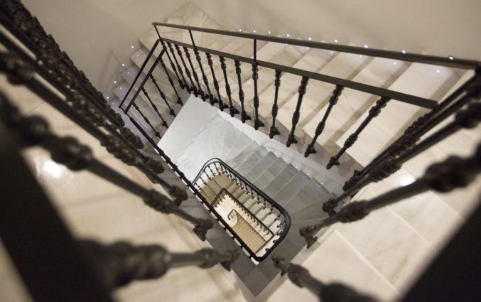 Trappen van hotel Hospes Palau de La Mar in Valencia