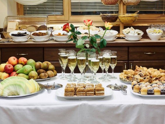 Ontbijtbuffet van Hotel Rixwell Old Riga Palace in Riga