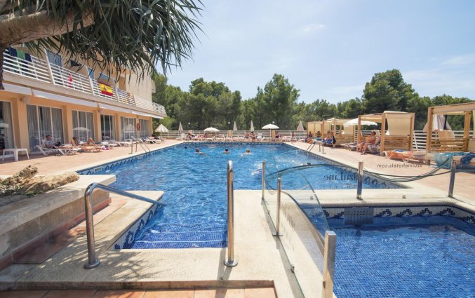 Hotel AzuLine Bahamas