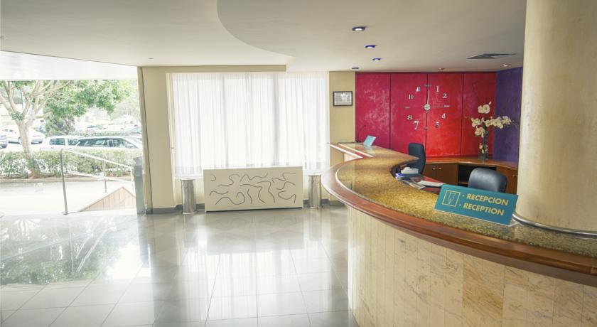 Hotel AzuLine Bahamas