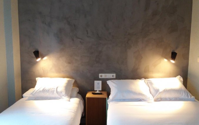 Tweepersoonskamer van Hotel Pension Don Claudio in Bilbao