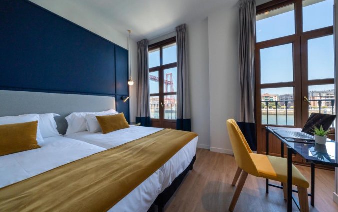 Twin Gran Hotel Puente Colgante