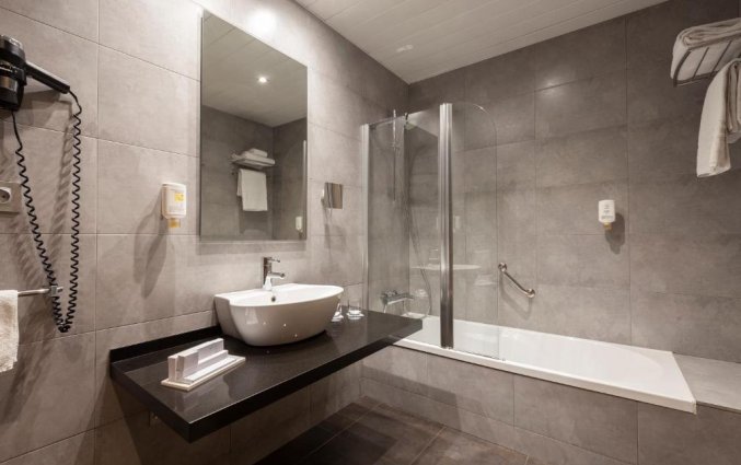 Badkamer in Hotel Gran Bilbao