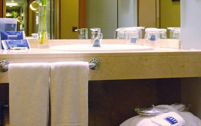 Badkamer van hotel Sevilla Macarena in Sevilla