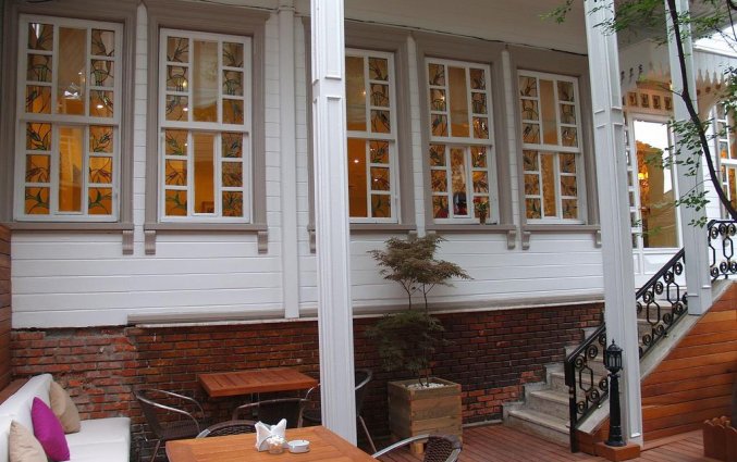 Terras van Hotel Avicenna in Istanbul