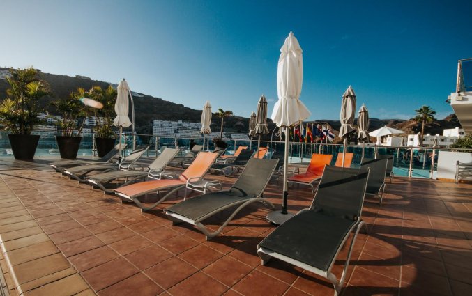 Terras van Servatur Casablanca Suites & Spa op Gran Canaria