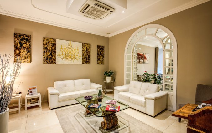 Lounge in Rome Garden Hotel