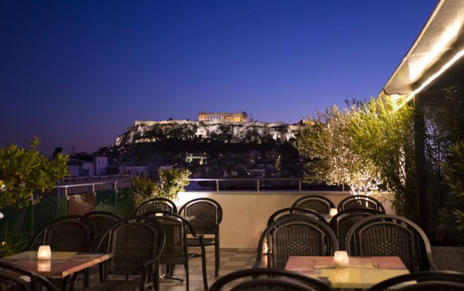 Dakterras met uitzicht van Hotel Attalos in Athene