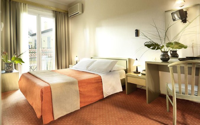 Tweepersoonskamer van Hotel Adrian in Athene