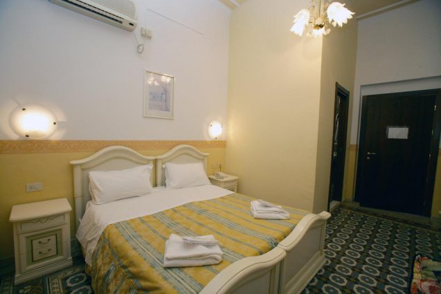 Tweepersoonskamer van Hotel Desiree in Florence