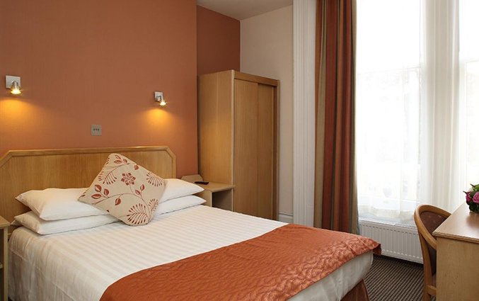 Hotelkamer bij hotel Phoenix Londen