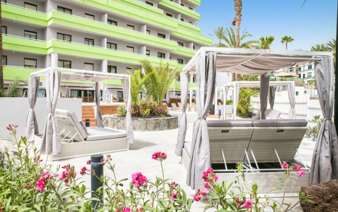 Buitenlounge van Hotel THe Anamar Suite op Gran Canaria