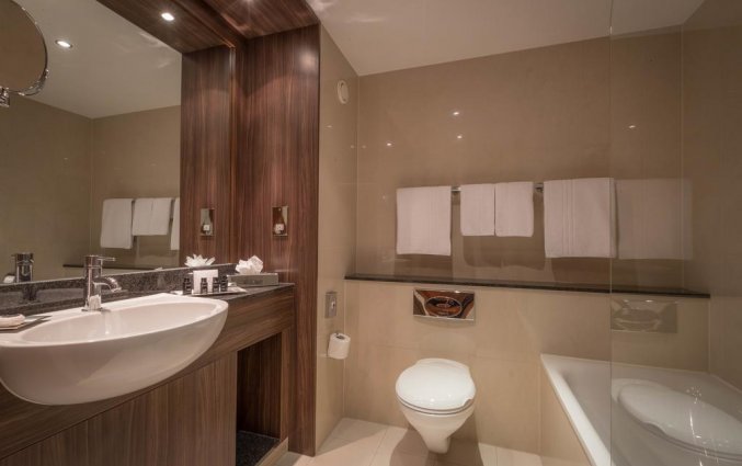 Badkamer van een tweepersoonskamer van Hotel Trinity City in Dublin