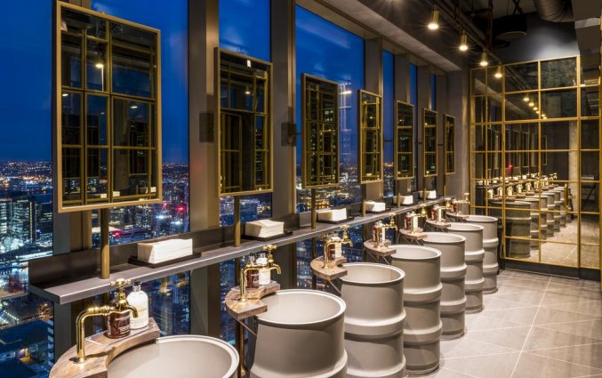 Toiletten van Hotel Novotel Canary Wharf in Londen