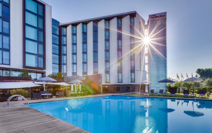 Zwembad van hotel Hilton Garden Inn Venice Mestre San Giuliano in Venetie