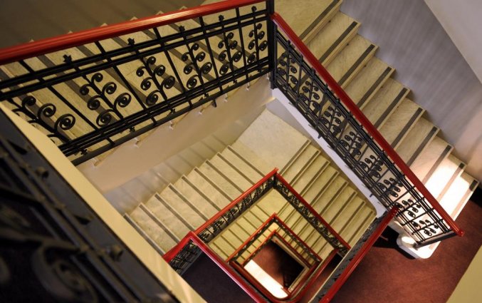 Trappen van Hotel IH Milano Ambasciatori Milaan