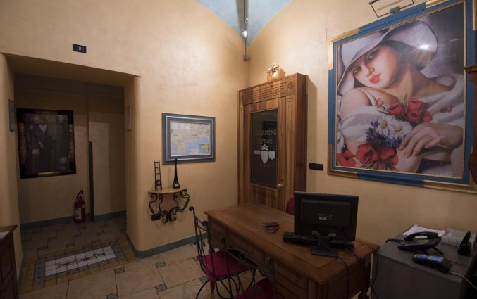 Bureau van Hotel Schilizzi Napels
