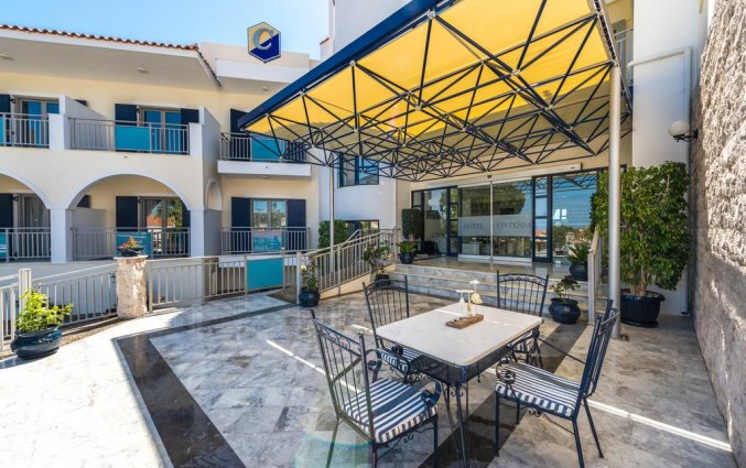 Terras van Hotel Contessa Zakynthos